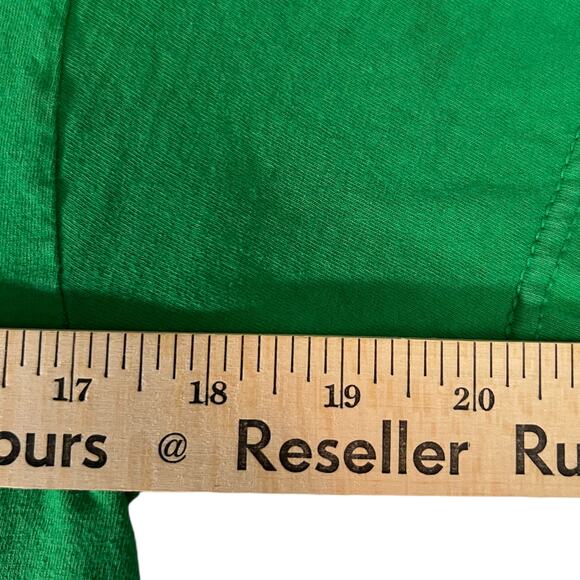 The Legend of Zelda Green T-Shirt Small | Official Nintendo Triforce Crest Tee - Picture 10 of 10